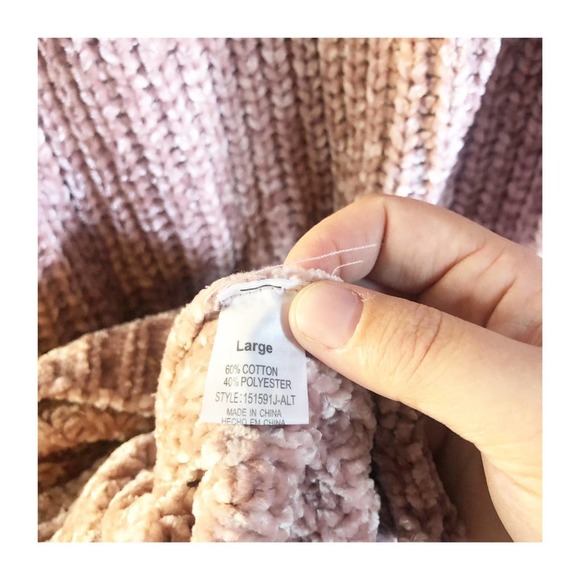 Altar'd State Sweater Size L - Picture 6 of 6